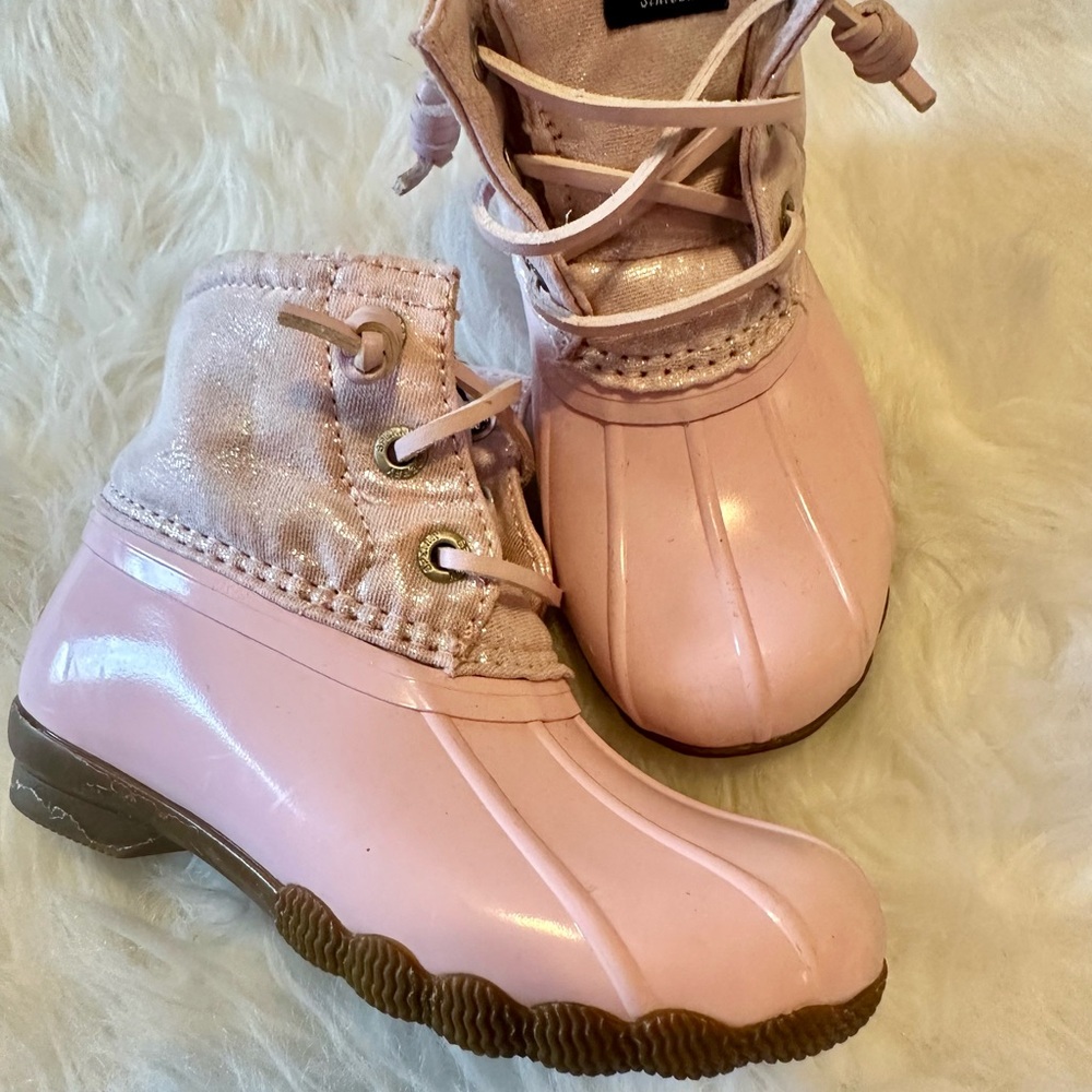 Sperry Shiny Pink Kids Boots
